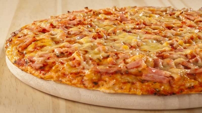 <p>Tomatensauce, Hinterschinken, Goudakäse</p> Coming Pizza Blankenburg Pizza Schinken